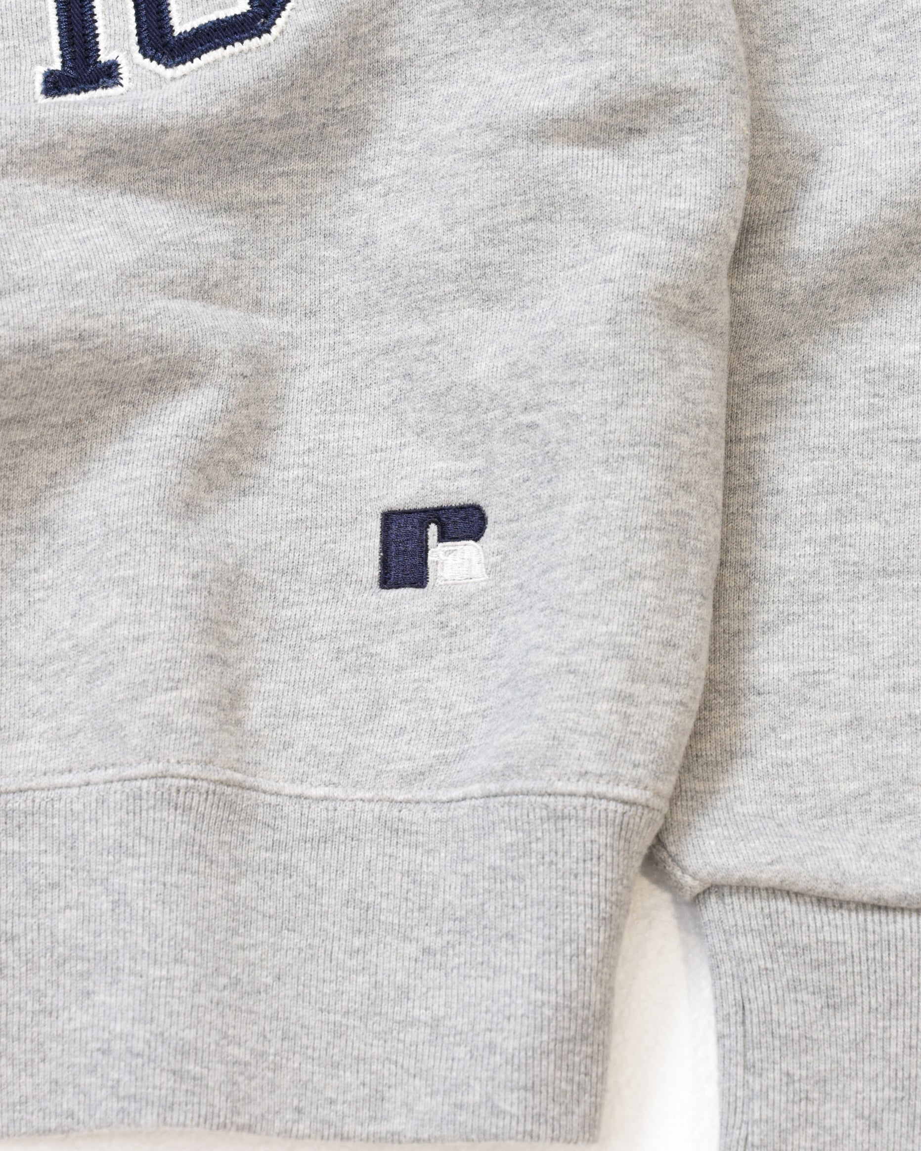 ＜RC-25702＞HIGH COTTON Sweat Letter Patched Shirt