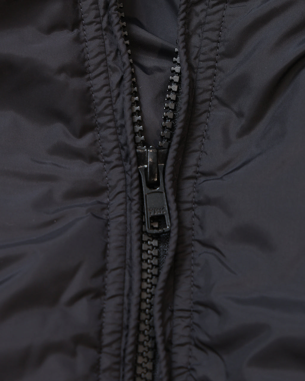 ＜RC-25751＞Nylon Puffer Zip-up Puffer Hoodie
