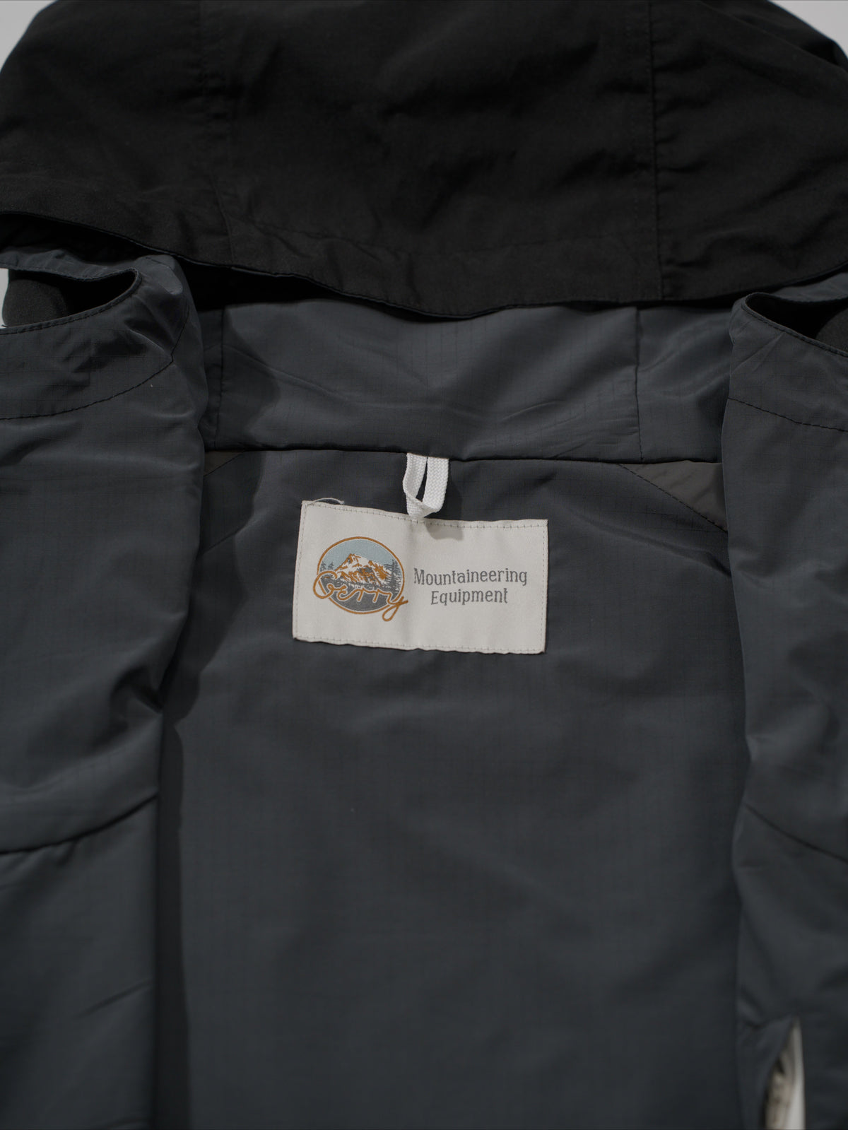 <GRC#26505> Classic 80 Mountain Parka