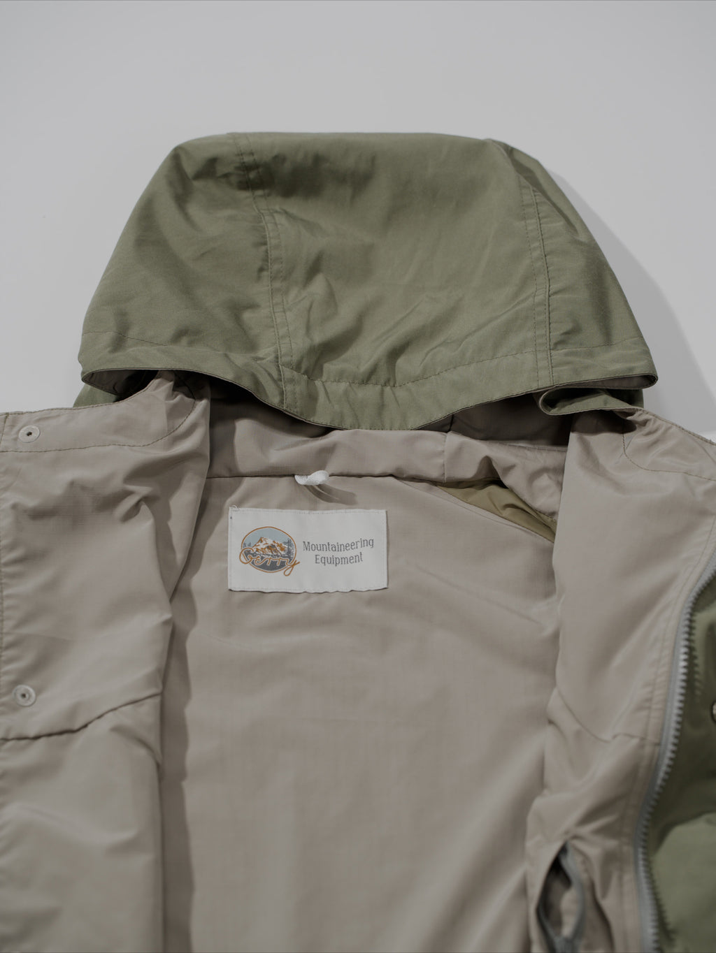 <GRC#26505> Classic 80 Mountain Parka