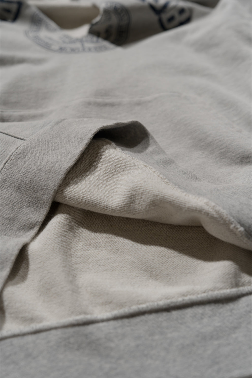 ＜BC#26606＞ Vtg. Cut off Sweat Hoodie