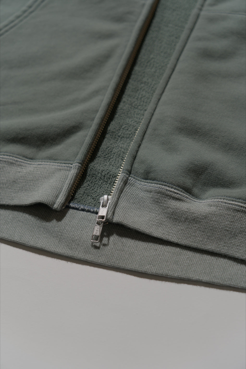 ＜BC#26611＞ Garment Dyed 11oz Sweat Zip Hoodie