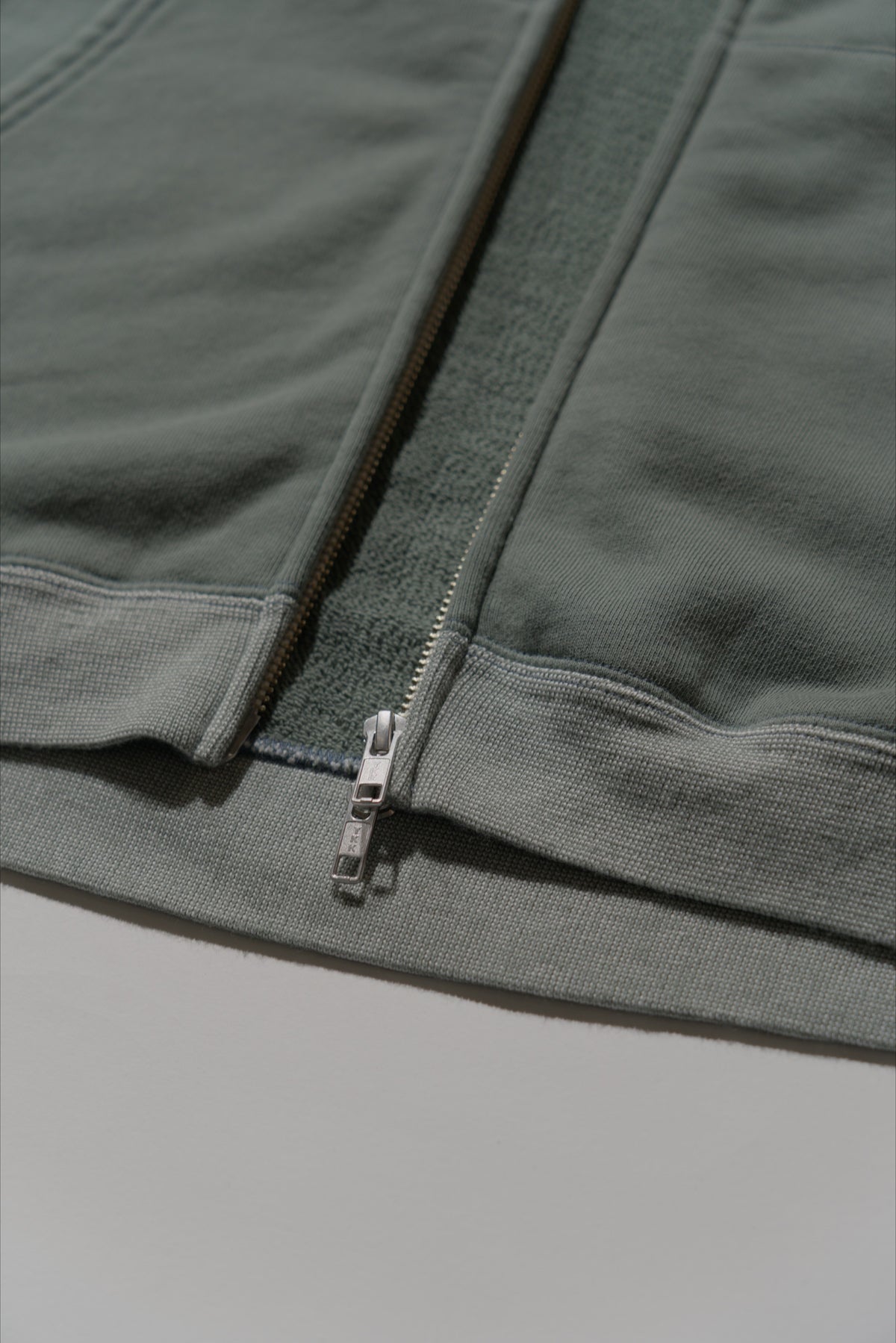 ＜BC#26611＞ Garment Dyed 11oz Sweat Zip Hoodie