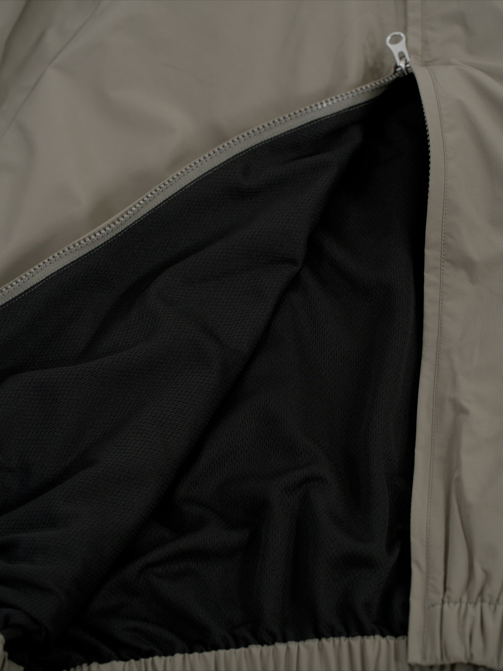 ＜AGC#26718＞Nylon Training Jacket