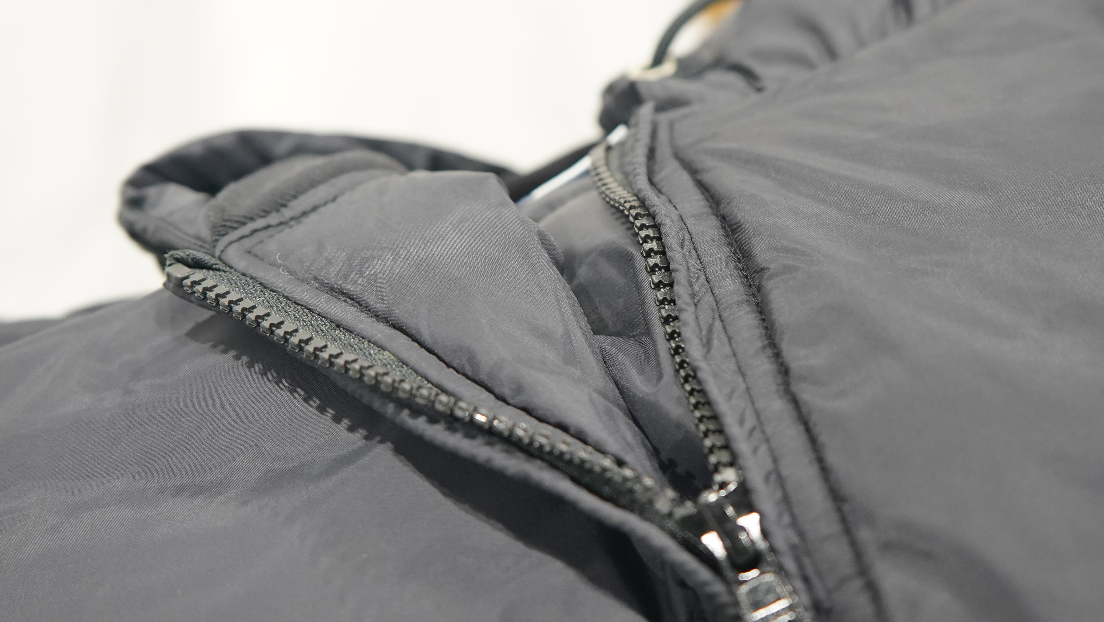 ＜RC-25751＞Nylon Puffer Zip-up Puffer Hoodie