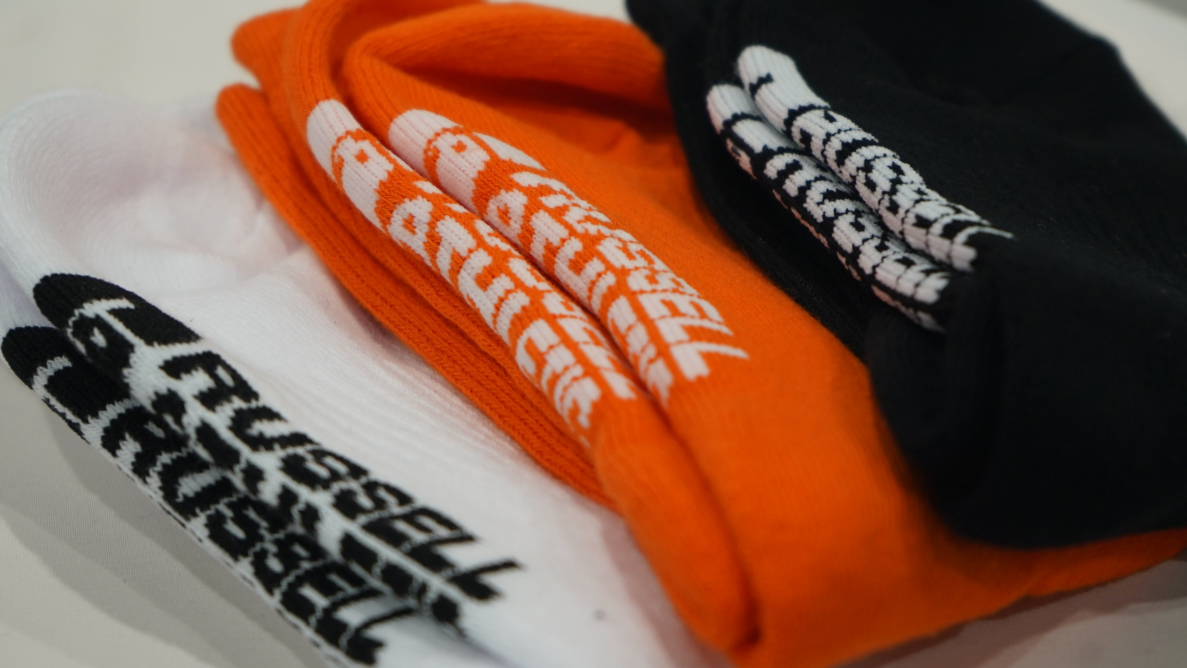 ＜RA-1041＞MENS Crew Length Sports Socks