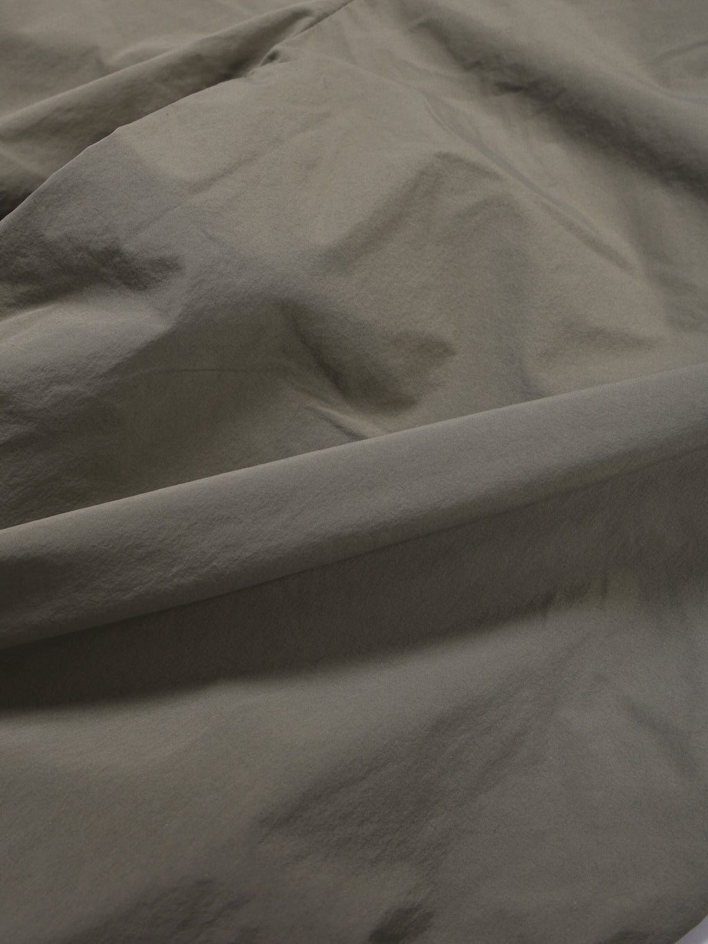 ＜GRJ#26031＞Nylon Taffeta 1/2 Zip Jumper