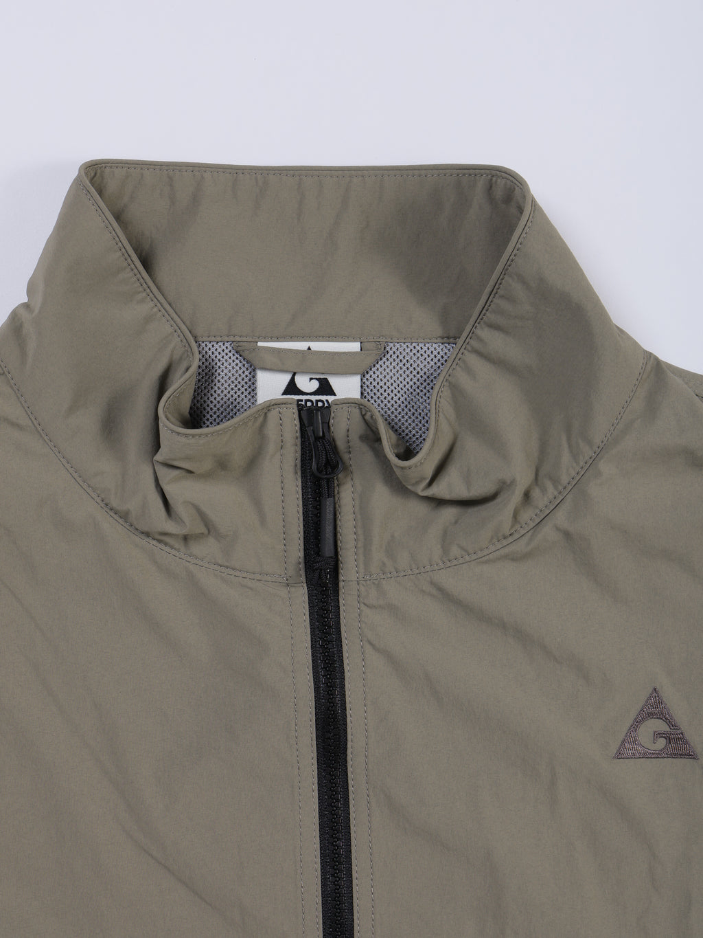 ＜GRJ#26031＞Nylon Taffeta 1/2 Zip Jumper