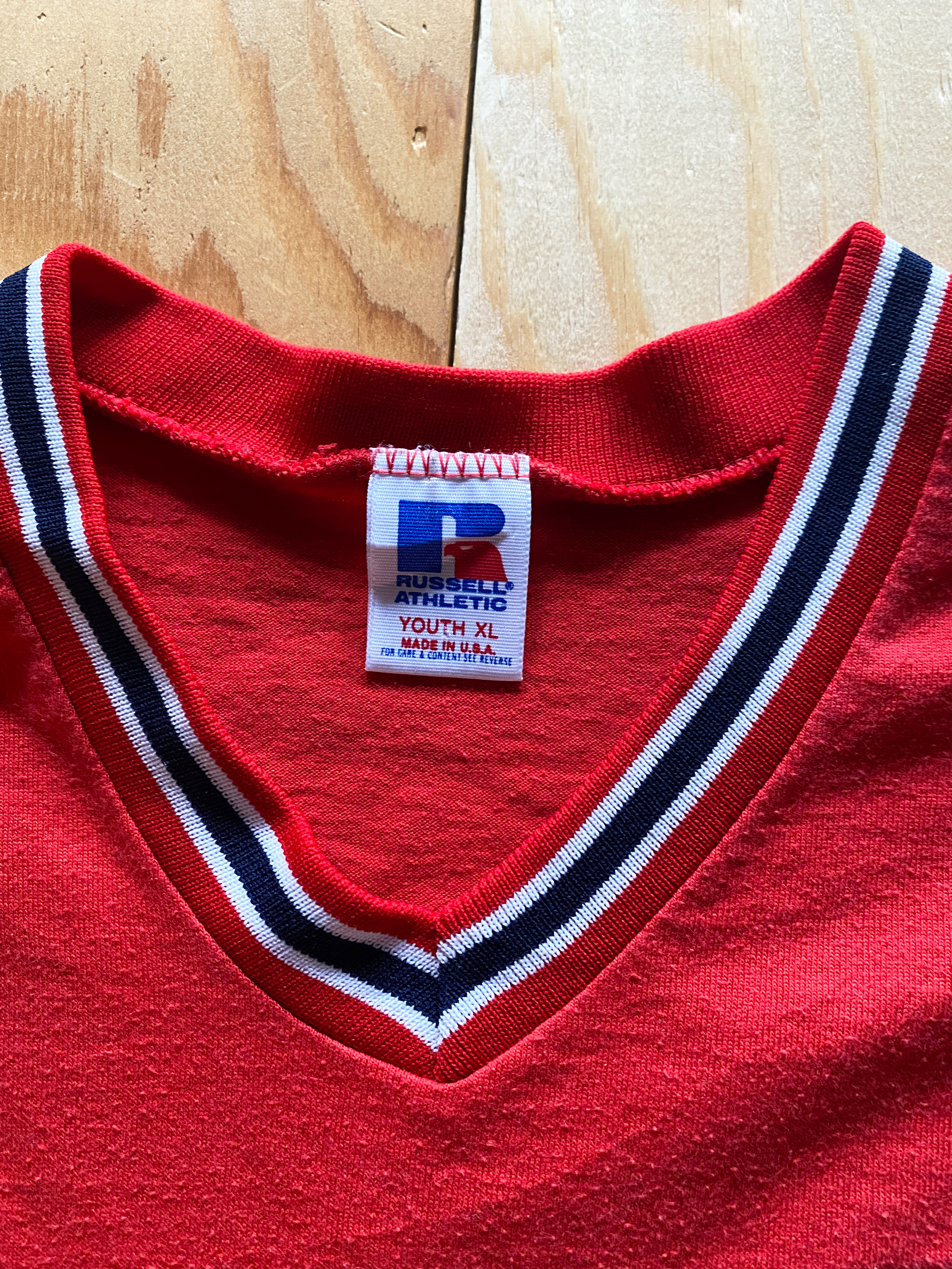 VINTAGE ITEM ＜VTG-27＞RUSSELL ATHLETIC V NECK S/S TEE