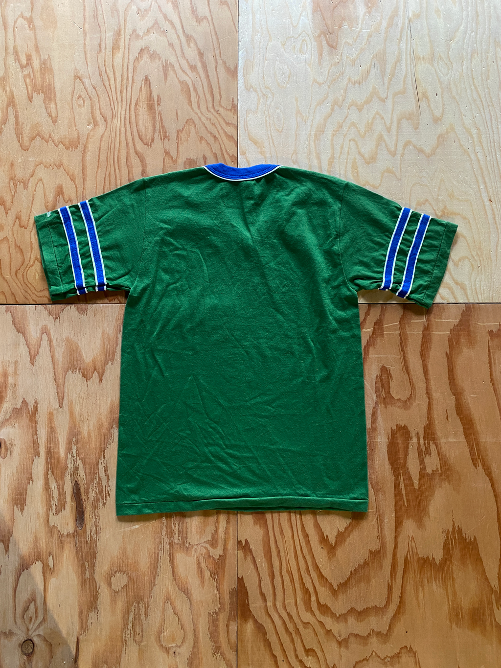 VINTAGE ITEM ＜VTG-28＞RUSSELL ATHLETIC V NECK S/S TEE