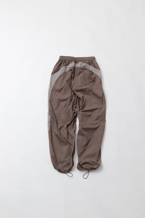 NYLON TRAINING PANTS ＜RC-24746＞ RUSSELL ATHRETIC TAUPE×GRAY