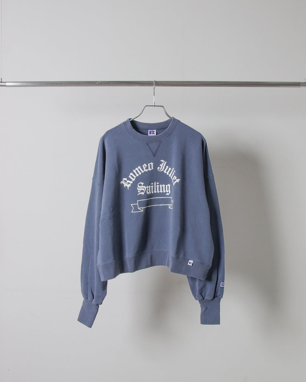 ＜RC-24721＞Wmns BOOK STORE Square Silhouette Crew Shirts