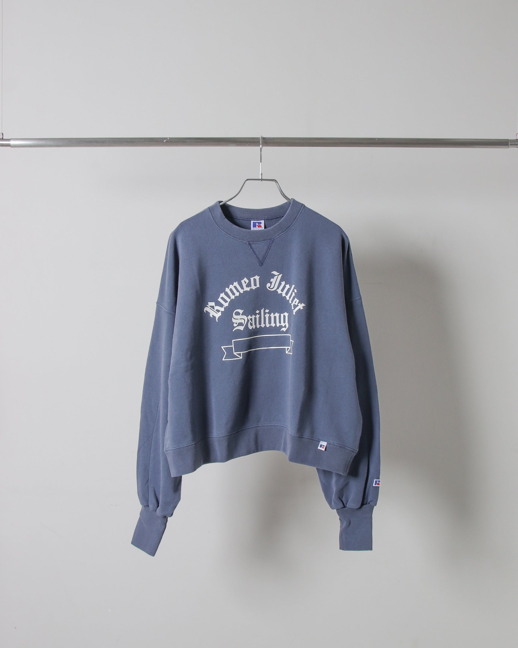 ＜RC-24721＞Wmns BOOK STORE Square Silhouette Crew Shirts