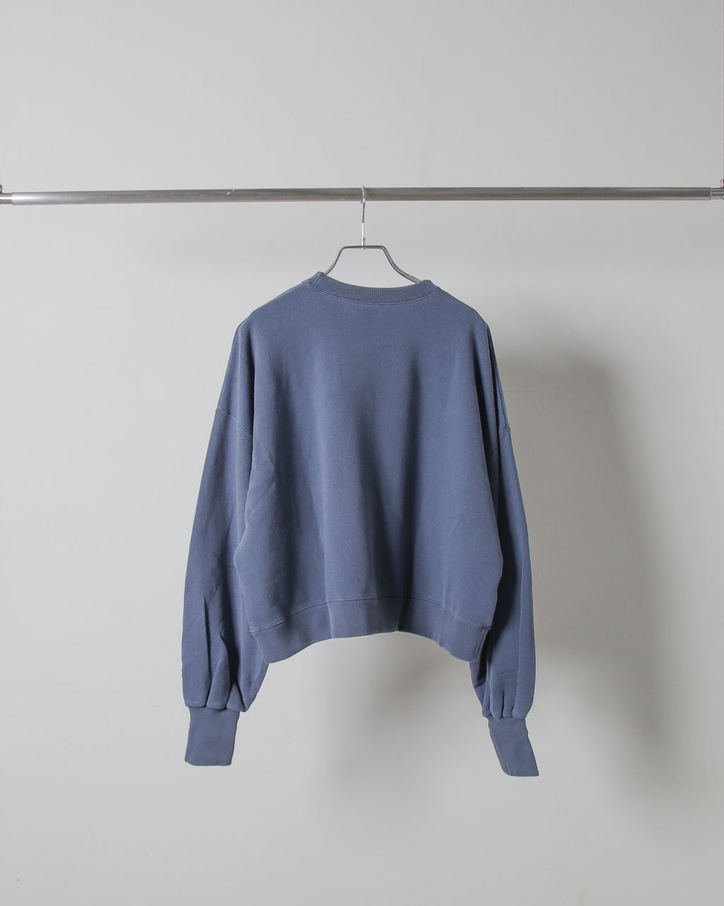 ＜RC-24721＞Wmns BOOK STORE Square Silhouette Crew Shirts