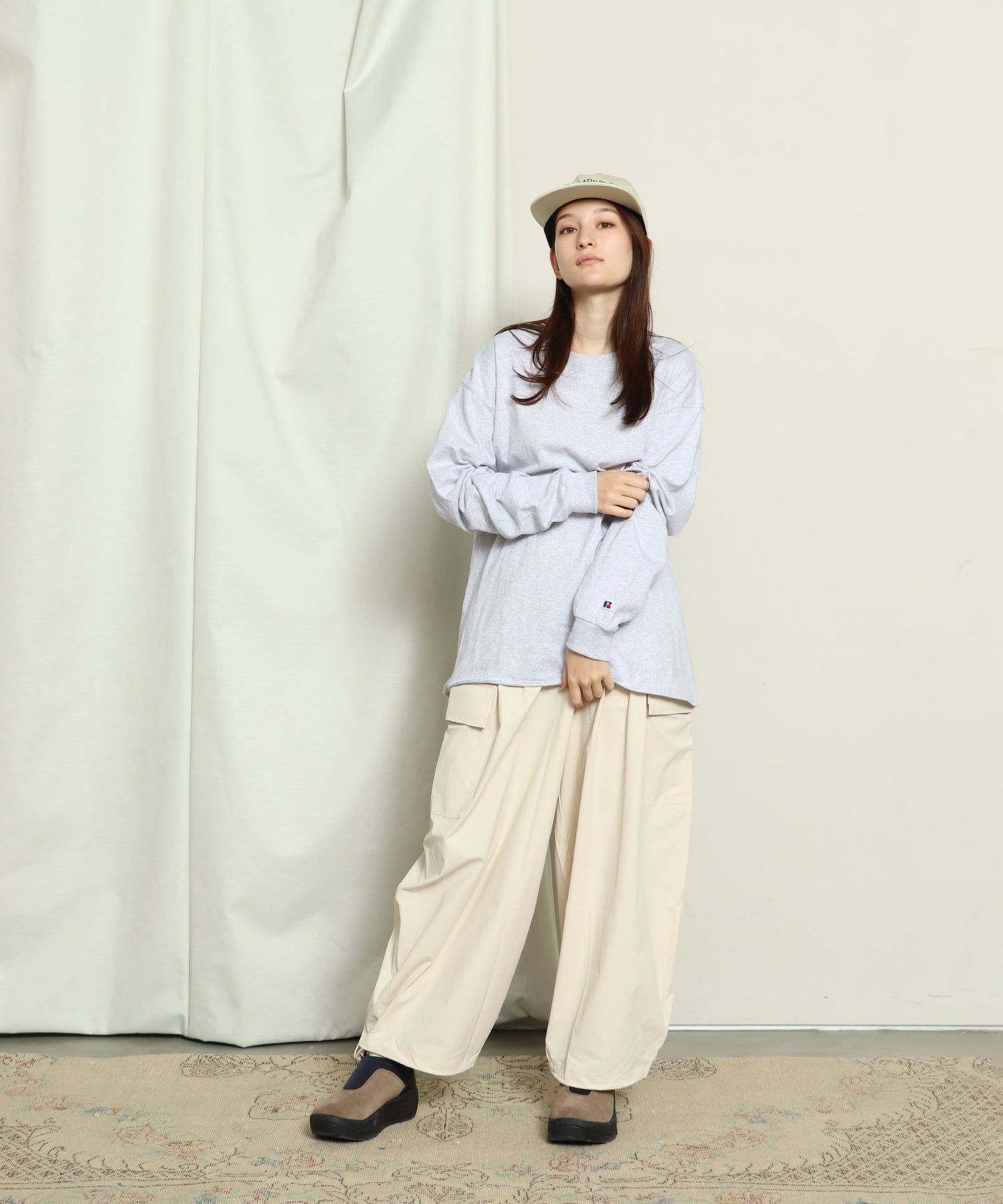 ＜RJ-1047＞-STANDARD ESSENTIALS-  RUSSEL LOGO LONG SLEEVE T