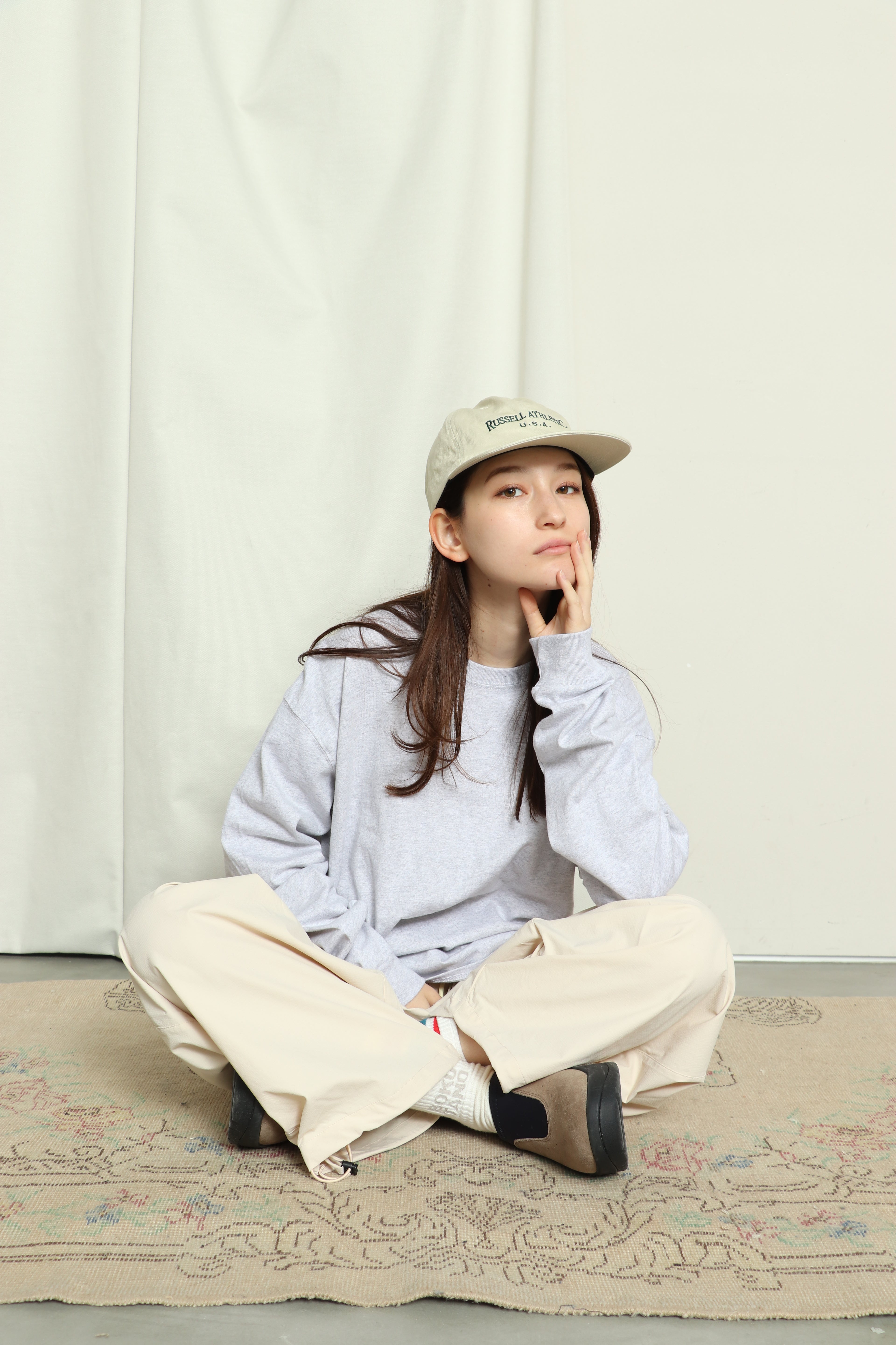 ＜RJ-1047＞-STANDARD ESSENTIALS-  RUSSEL LOGO LONG SLEEVE T