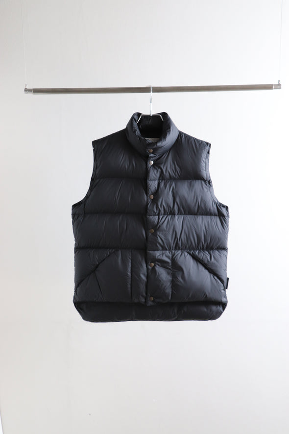 - online Limited - Recycled Down Vest/ BLACK ＜RJ-23727＞RUSSELL ATHLETIC