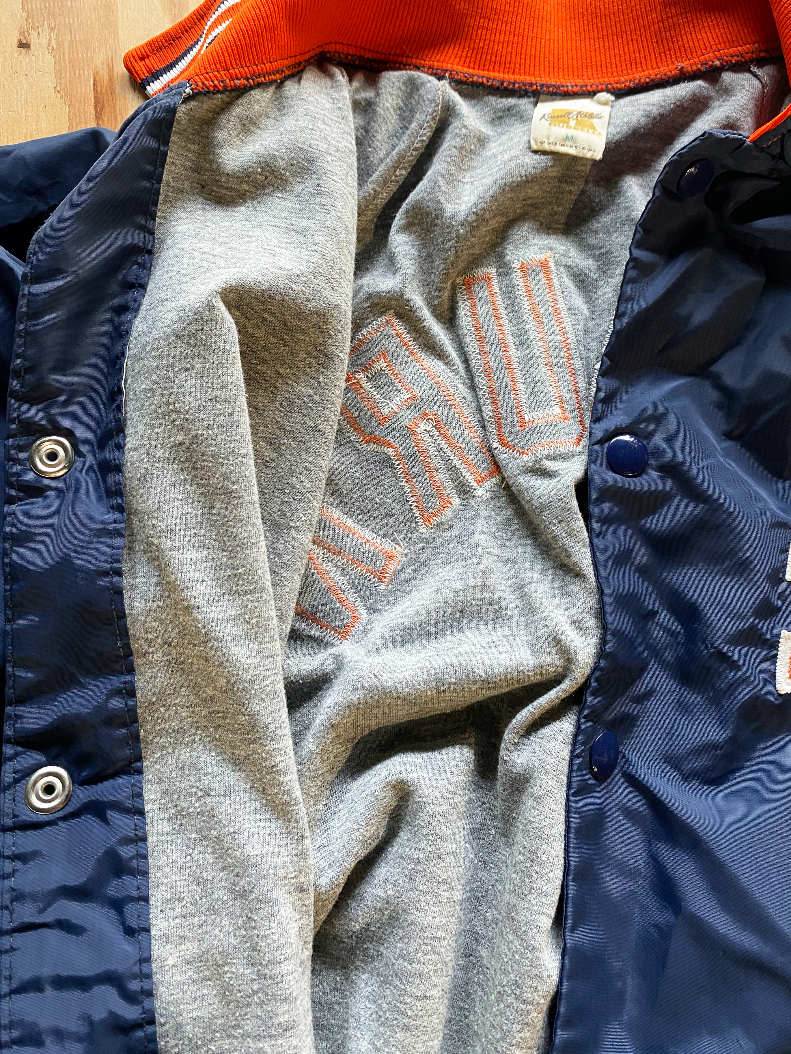 VINTAGE ITEM ＜VTG-15＞RUSSELL ATHLETIC AUBURN UNIVERSITY NYLON JACKET