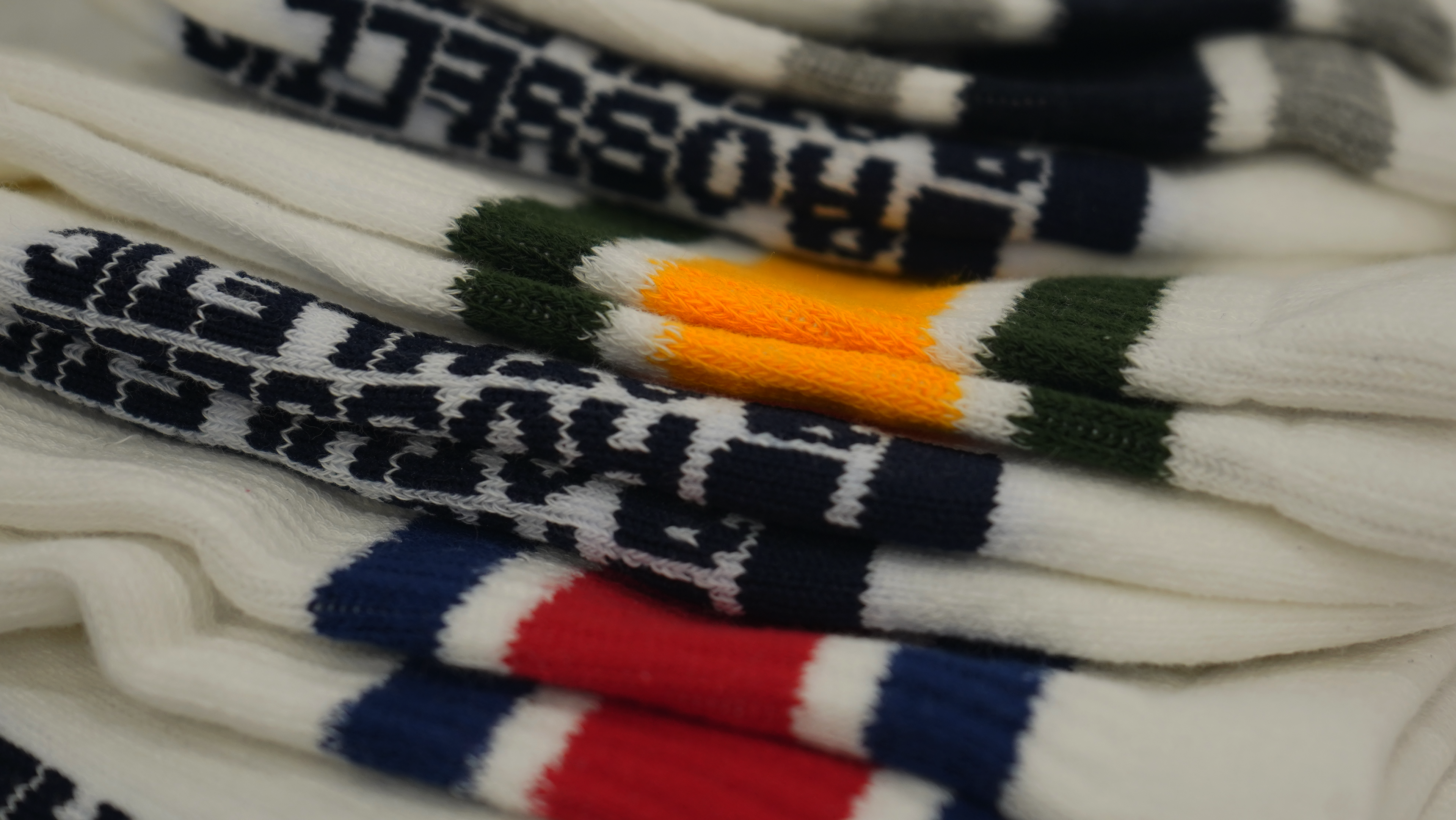＜RAW-1042＞WOMENS Crew Length Sports Socks